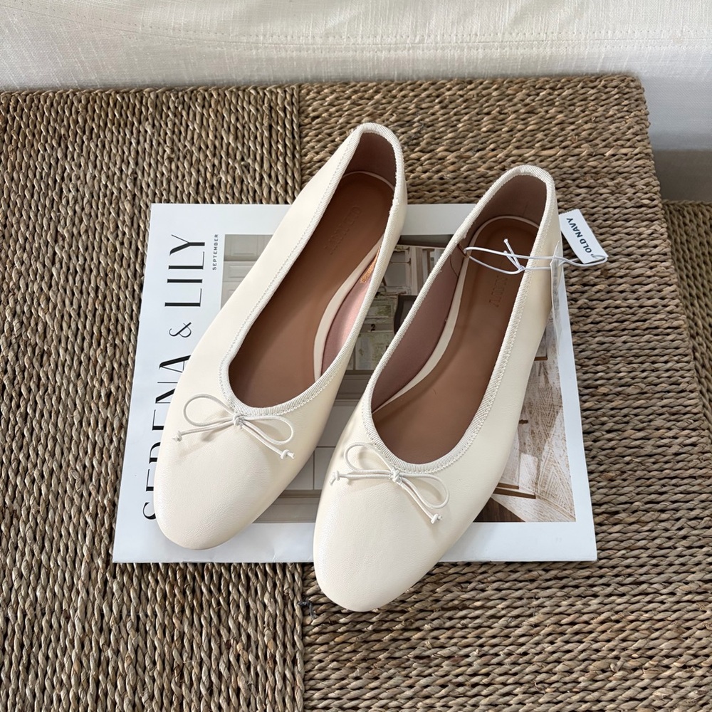 Old Navy Mary Jane Ballet Flats Sz 8